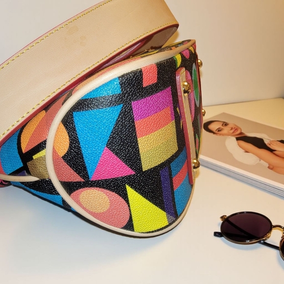 🖤✨ Dooney & Bourke Art Deco Shoulder Bag ✨🖤👜 Includes Dust Bag 💼 - Picture 10 of 11